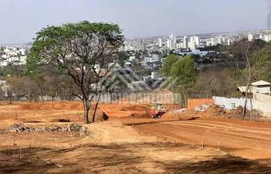 Imagem: O terreno está localizado em Ibituruna, Montes Claros à venda