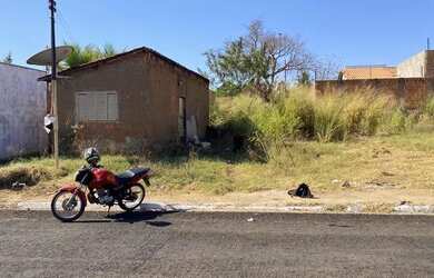 Imagem: O terreno possui 540m² de Área e está localizado em Loteamento