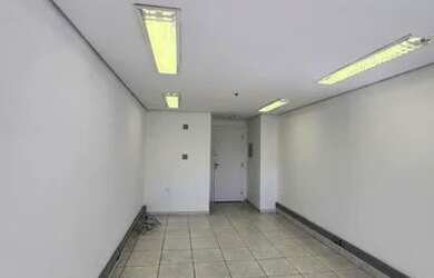 Imagem: O depósito possui 30m² de Área e está localizado em Vila