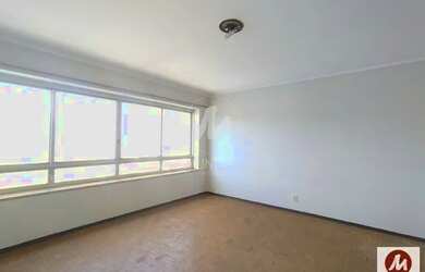 Imagem: O apartamento possui 3 Dormitórios, 1 Banheiro, 143m² de Área