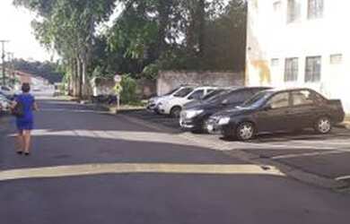 Imagem 6: Alugo/Apartamento no Turu, fica perto do posto natureza