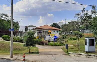 Imagem 6: Condomínio maravilhoso com lago mata com trilha e playground quadra poliesportiva...