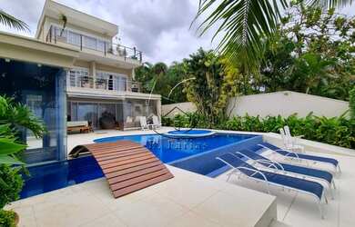 Imagem 2: Sobrado frente ao mar com 5 suítes piscina e sauna privativos