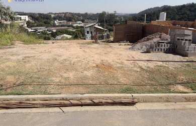 Imagem: O terreno à venda possui 250m² de Área e está localizado