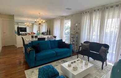 Imagem: O apartamento possui 4 Dormitórios, 4 Banheiros, 2 Vagas na