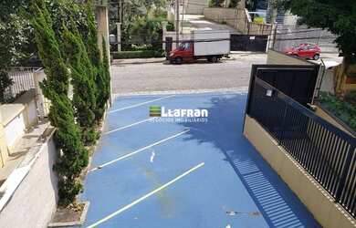 Imagem: O depósito possui 5 Vagas na garagem, 750m² de Área e Imóvel