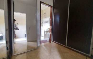 Imagem 9: Casa 3Q Santa Genoveva. 248m² de Área, 4 Vagas na garageme3 Dormitórios