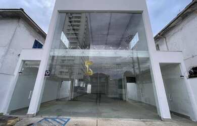 Imagem: O depósito possui 4 Vagas na garagem e 130m² de Área e está