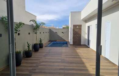 Imagem: A casa em condomínio possui 3 Dormitórios, 5 Banheiros, 2