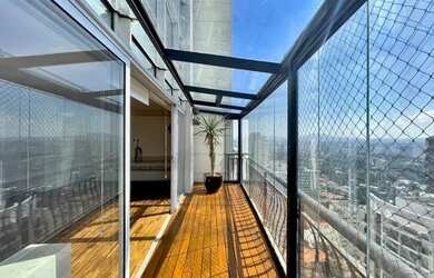 Imagem: O apartamento na cobertura possui 4 Dormitórios, 5 Banheiros