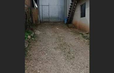 Imagem: O depósito possui 3 Vagas na garagem, 200m² de Área e está