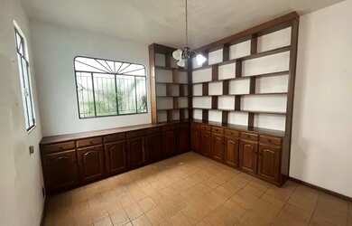 Imagem 10: Casa Kissia. Churrasqueira, 380m² de Área, 5 Vagas na garageme5 Dormitórios