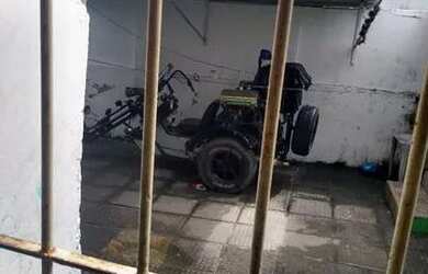 Imagem: A casa possui 2 Dormitórios, 1 Banheiro, 1 Vaga na garagem