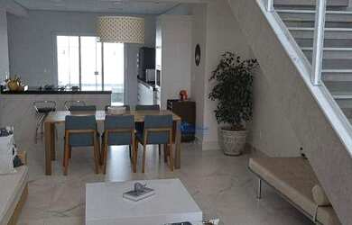 Imagem: A casa em condomínio possui 3 Dormitórios, 1 Banheiro, 4 Vagas