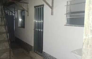 Imagem: A casa em condomínio possui 1 Dormitório, 1 Banheiro e está