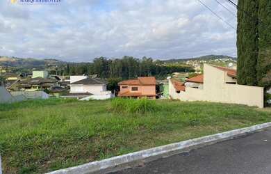 Imagem: O terreno à venda possui 636m² de Área e está localizado