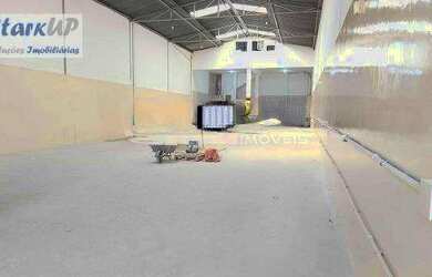 Imagem: O depósito possui 4 Vagas na garagem, 572m² de Área e está