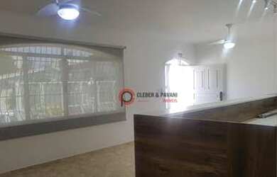 Imagem: O depósito possui 3 Vagas na garagem, 314m² de Área e está