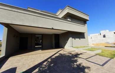 Imagem: A casa em condomínio possui 3 Dormitórios, 5 Banheiros, 4