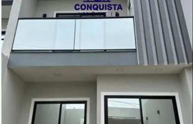 Imagem: A casa possui 3 Dormitórios, 3 Banheiros, 1 Vaga na garagem