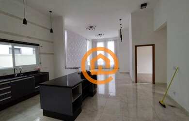 Imagem: A casa em condomínio possui 3 Dormitórios, 3 Banheiros, 4