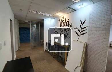 Imagem 9: Conjunto, 201 m² - venda por R$ 2.640.000,03 ou aluguel por R$ 21.474,97/mês...