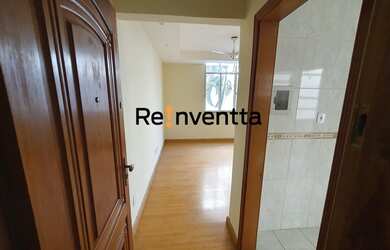 Imagem: O apartamento possui 2 Dormitórios, 1 Banheiro e 57m² de Área