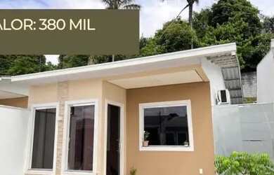 Imagem: A casa em condomínio possui 3 Dormitórios, 2 Banheiros, 2