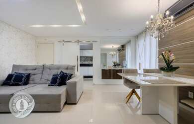 Imagem: O apartamento possui 3 Dormitórios, 2 Banheiros, 2 Vagas na