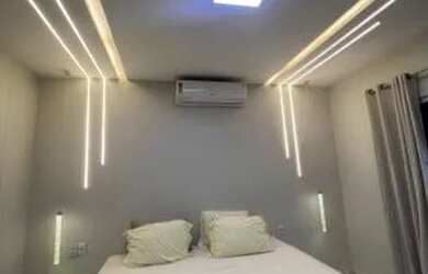 Imagem: A casa possui 2 Dormitórios, 2 Banheiros, 2 Vagas na garagem