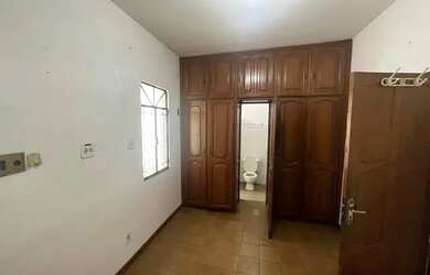 Imagem 9: Casa Kissia. Churrasqueira, 380m² de Área, 5 Vagas na garageme5 Dormitórios