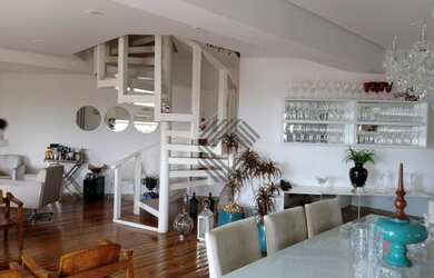 Imagem: O apartamento na cobertura possui 4 Dormitórios, 1 Banheiro