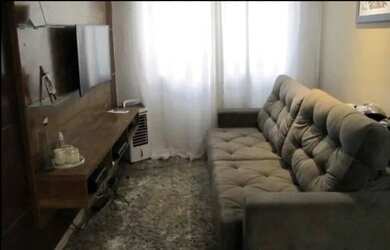 Imagem: A casa possui 3 Dormitórios, 2 Banheiros, 1 Vaga na garagem