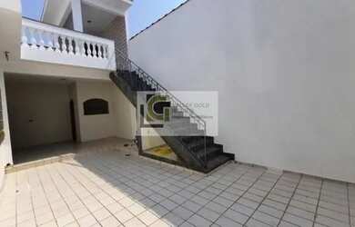 Imagem: A casa possui 2 Dormitórios, 3 Banheiros, 185m² de Área e