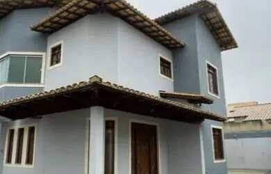 Imagem: A casa possui 5 Dormitórios, 2 Banheiros, 3 Vagas na garagem