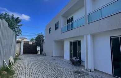 Imagem: A casa em condomínio possui 2 Dormitórios, 2 Banheiros, 1