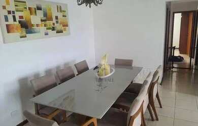 Imagem: O apartamento possui 4 Dormitórios, 3 Banheiros, 2 Vagas na