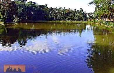 Imagem: O terreno possui 2.193m² de Área e está localizado em Vila