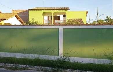 Imagem: A casa possui 2 Dormitórios, 1 Banheiro, 1 Vaga na garagem