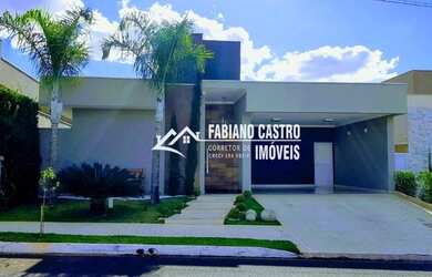 Imagem: A casa em condomínio possui 3 Dormitórios, 4 Banheiros, 2