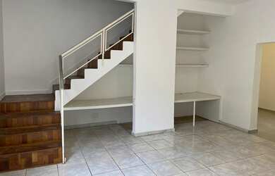 Imagem 10: Casa residencial, um quarteirão Av. do Contorno