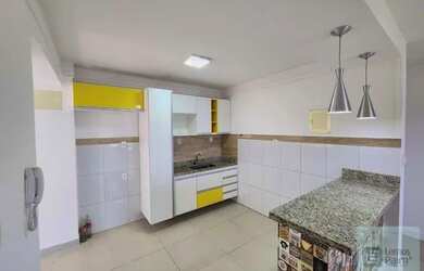 Imagem: O apartamento possui 2 Dormitórios, 2 Banheiros, 1 Vaga na