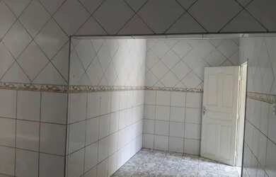 Imagem: A casa possui 3 Dormitórios, 2 Banheiros, 140m² de Área e