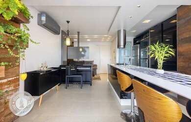 Imagem: O apartamento possui 2 Dormitórios, 2 Banheiros, 2 Vagas na