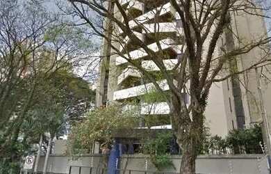 Imagem: O apartamento possui 4 Dormitórios, 3 Banheiros, 4 Vagas na