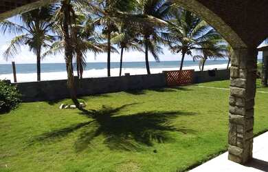 Imagem: A casa em condomínio possui 3 Dormitórios, 3 Banheiros, Imóvel