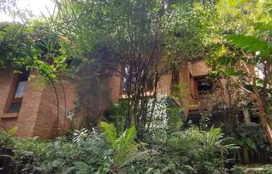 Imagem: A casa em condomínio possui 3 Dormitórios, 4 Banheiros, 4