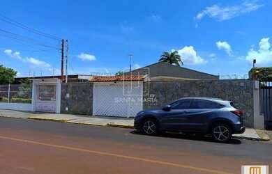 Imagem: O depósito possui 5 Vagas na garagem, 177m² de Área e está