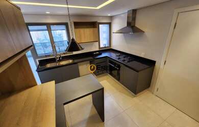 Imagem 8: Apartamento novo, andar alto, nunca habitado, 3 suítes, 4 vagas