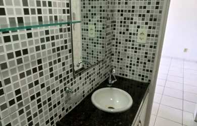 Imagem: A kitnet possui 1 Dormitório, 1 Banheiro, 1 Vaga na garagem